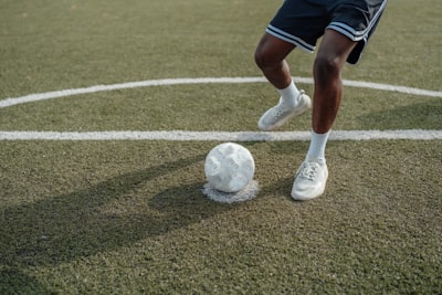 موعدنهائيكأسمصربينبيراميدزوالزمالكمواجهةناريةتتحدىالتوقعات